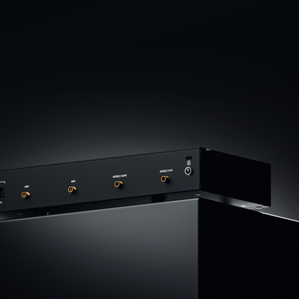 Teltonika Modem-Router Teltonika RUTXR1 Industrial Cellular Rack-Mountable LTE Cat 6 SFP Router